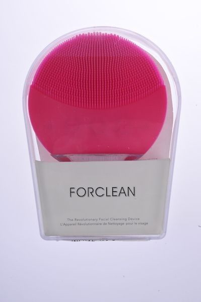 FOREVER Facial Cleansing Brush, Crimson